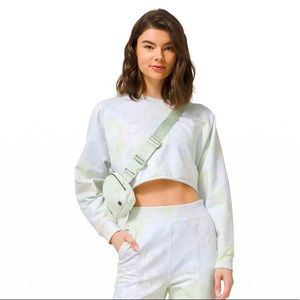Lululemon L.A. cropped pullover NWOT